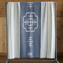 Mazing Throw | Light Grey