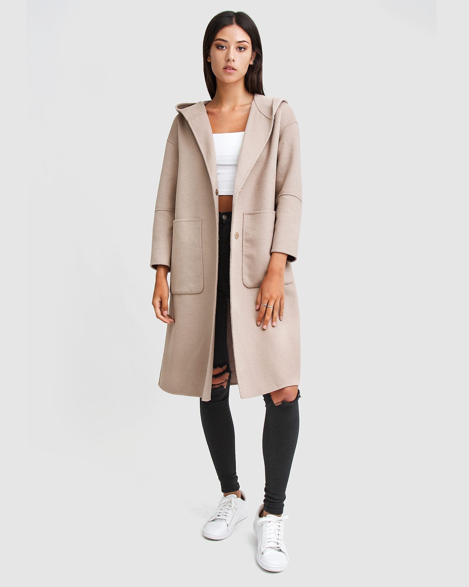 sand-walk-this-way-oversized-wool-coat-front_1f45ab48-2310-42dd-bf54-e6f23e81a4ea.jpg