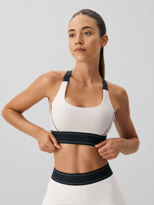 Contrast X Cross Sports Bra Light Support | Off White