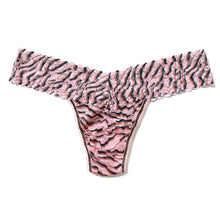 Signature Lace Low Rise Thong | Offbeat (Neutral)