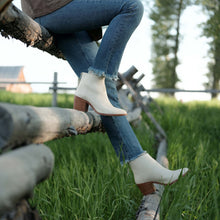 Womens | Dari Boot | Bone