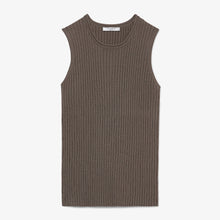 Packshot image of the avery top in safari