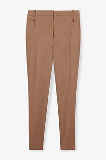 packshot image of the Curie Pant—Everstretch in saddle | Still | Exclude